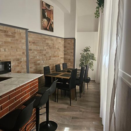D3 Basilica Luxury Spacious Free Parking For 1 Car 布达佩斯 外观 照片